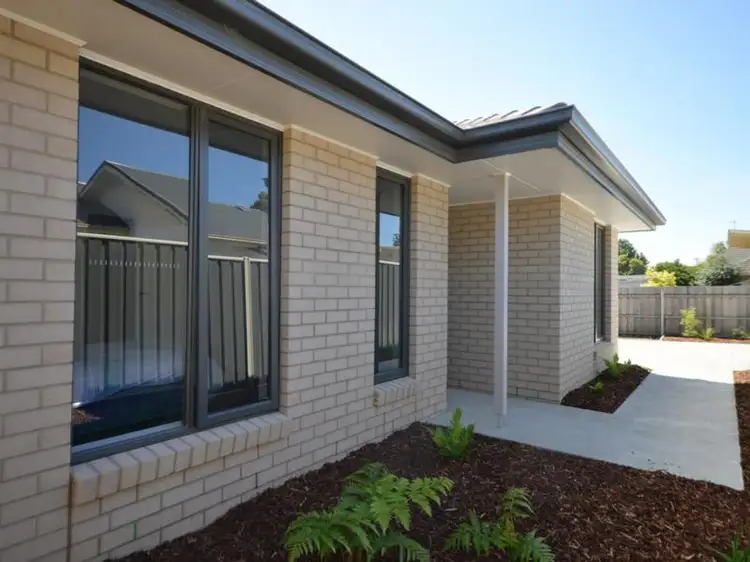 2/122 McKean Street, Bairnsdale VIC 3875