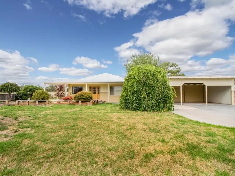 12 COLLINS Street, Lindenow South VIC 3875