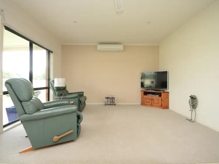 Sixth view of Homely house listing, 68 GATEHOUSE Drive, Eastwood VIC 3875