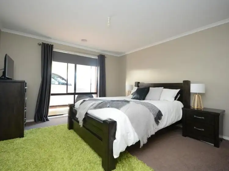 Seventh view of Homely house listing, 18B Callistemon Court, Bairnsdale VIC 3875