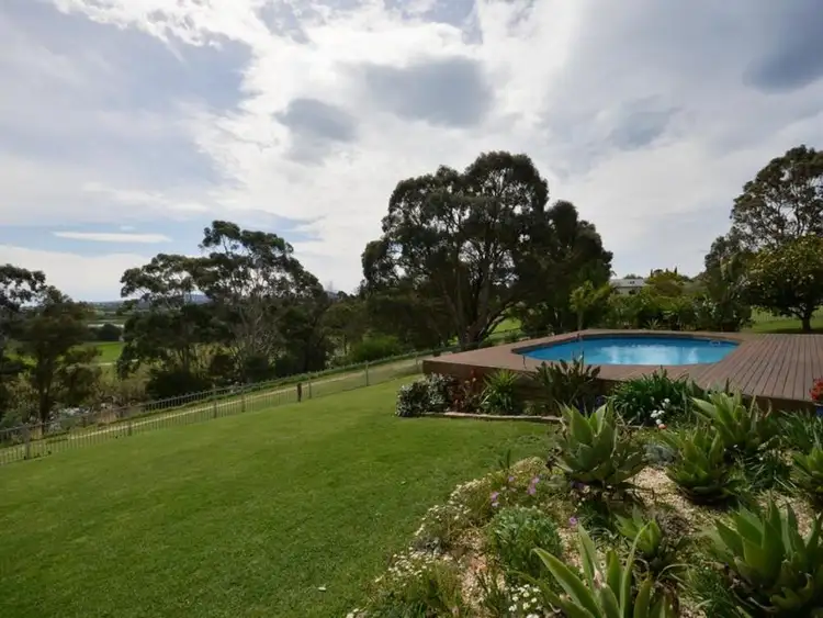 6 Finchley Court, Bairnsdale VIC 3875