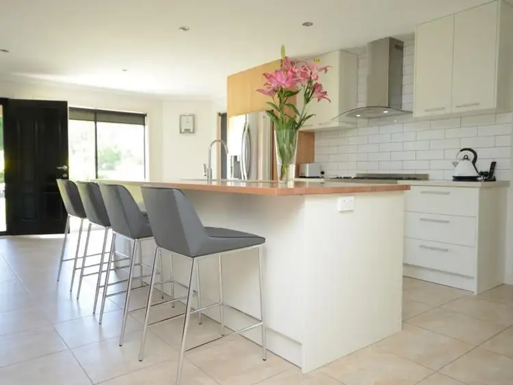 Sixth view of Homely house listing, 5 HOWITT Avenue, Bairnsdale VIC 3875