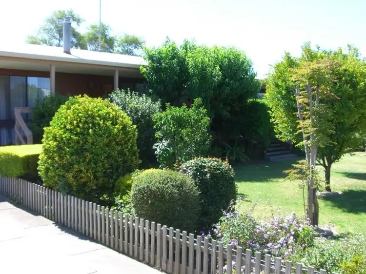 14 Morgan Street, Bairnsdale VIC 3875