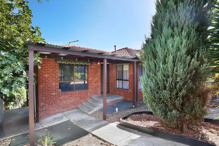 Main view of Homely unit listing, 2/17 Ashleigh Crescent, Meadow Heights VIC 3048