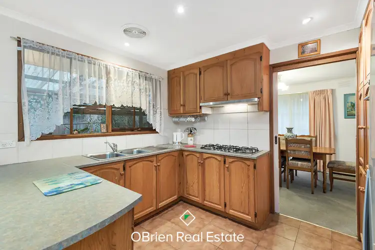 Third view of Homely house listing, 7 Doyle Place, Endeavour Hills VIC 3802
