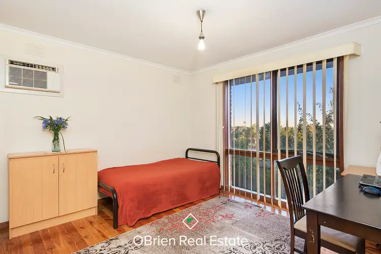 Fifth view of Homely house listing, 10 John Edgcumbe Way, Endeavour Hills VIC 3802