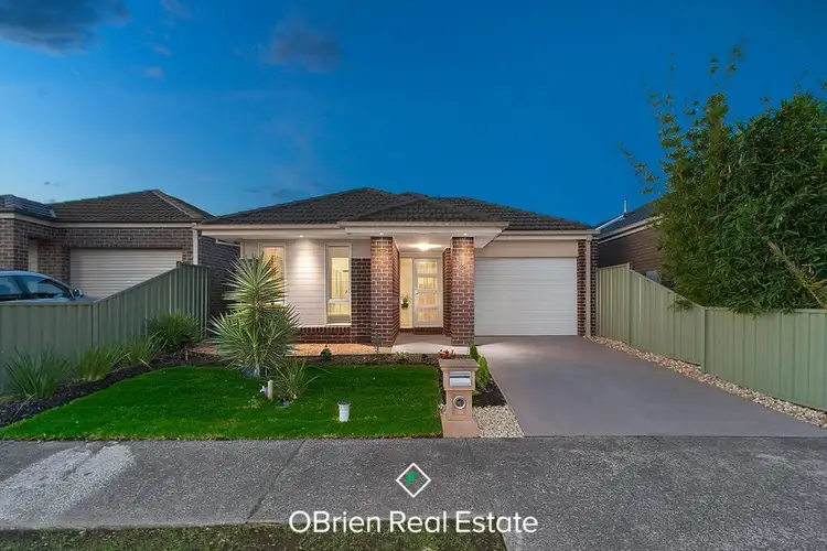 29 Cohens Way, Pakenham VIC 3810