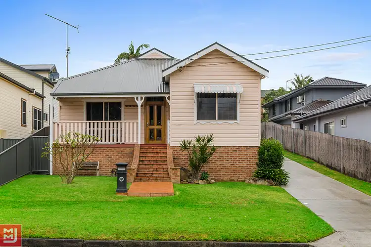 15 John Street, Balgownie NSW 2519