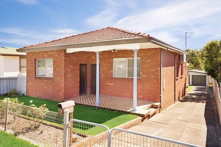 5 Groongal Street, Mayfield West NSW 2304