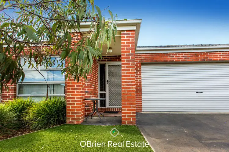 15/137 Ahern Road, Pakenham VIC 3810