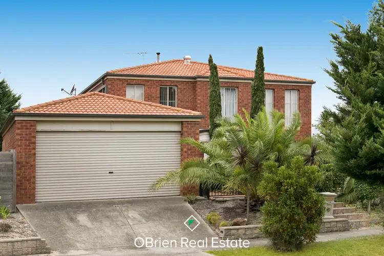 19 Clifton Park Drive, Carrum Downs VIC 3201