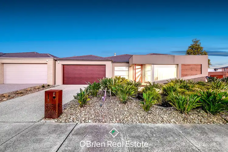 Main view of Homely house listing, 2 Evesham Street, Cranbourne North VIC 3977