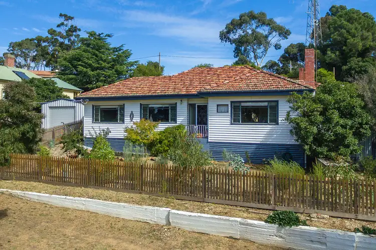 53 Farnsworth Street, Castlemaine VIC 3450