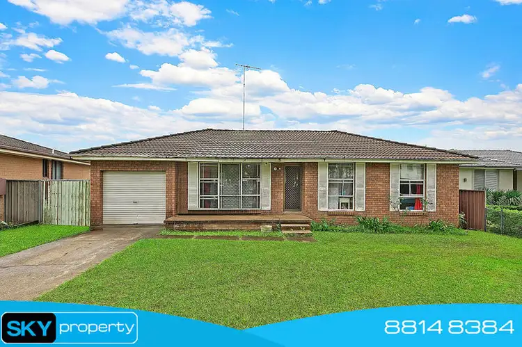 90 Tallagandra Drive, Quakers Hill NSW 2763