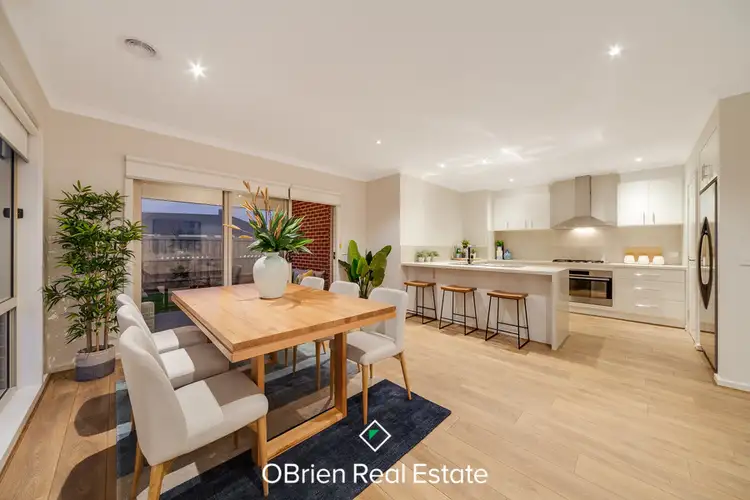 3 Tia Street, Clyde North VIC 3978