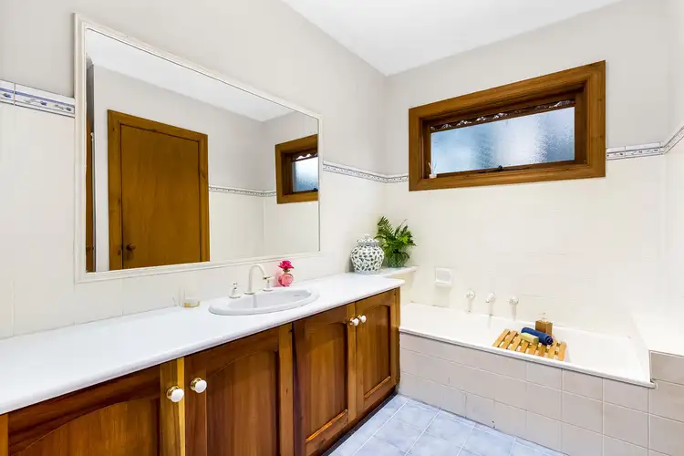 Sixth view of Homely house listing, 7 Mapledene Court, Templestowe VIC 3106