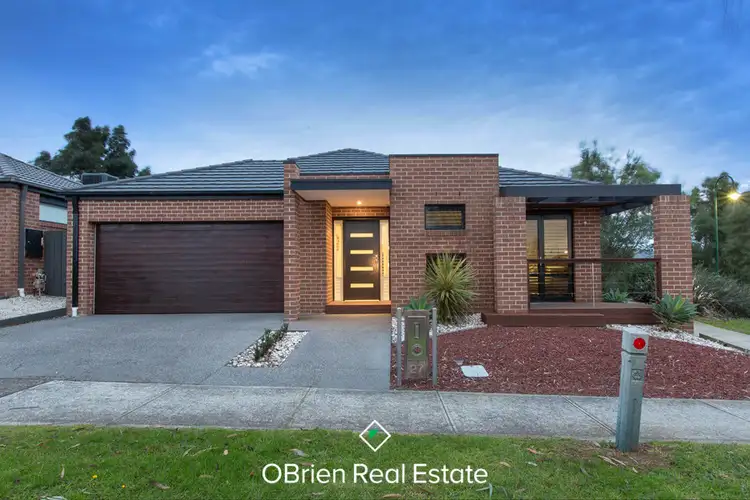 27 Stefan Drive, Berwick VIC 3806