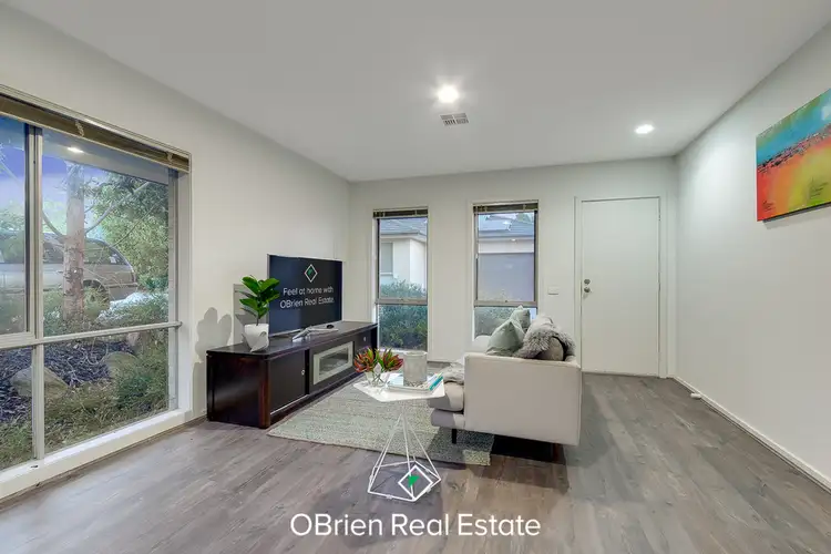 Second view of Homely house listing, 2/3 Warrenwood Place, Langwarrin VIC 3910