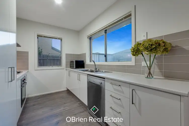 Fourth view of Homely house listing, 2/3 Warrenwood Place, Langwarrin VIC 3910