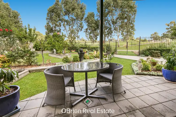 8 Mashie Terrace, Sandhurst VIC 3977