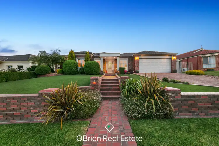 33 Toptani Drive, Narre Warren South VIC 3805