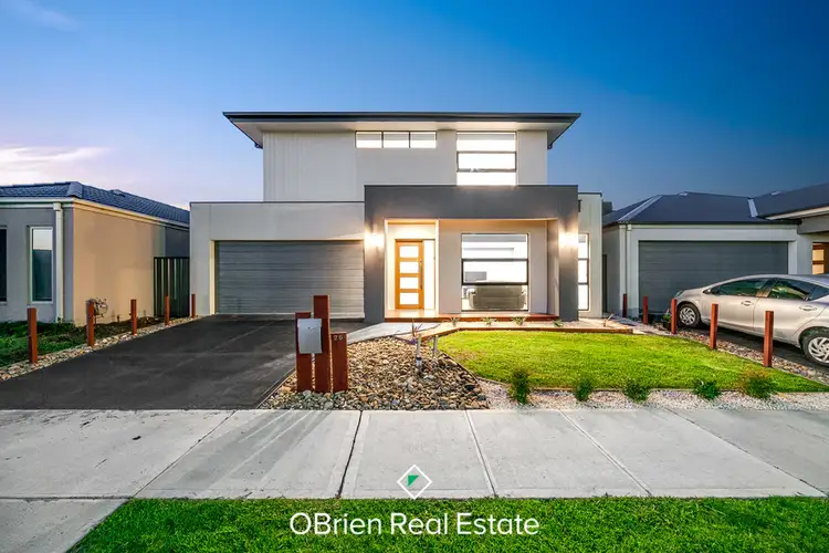 26 Wilkiea Crescent, Cranbourne North VIC 3977