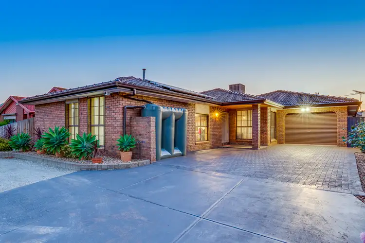 15 Fiat Court, Keilor Downs VIC 3038