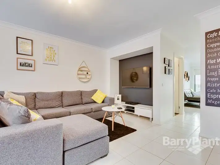Fourth view of Homely townhouse listing, 7 Armstrong Walk, Plumpton VIC 3335