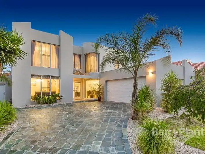 3 Mahon Court, Taylors Lakes VIC 3038