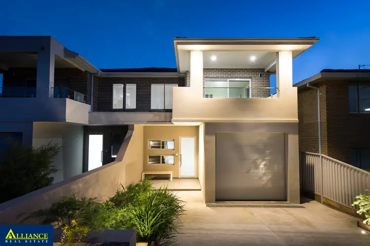 32 Gowlland Parade, Panania NSW 2213