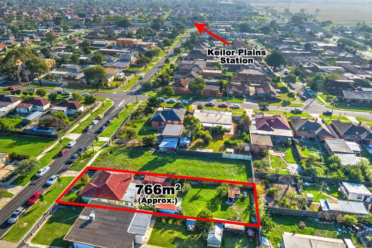 132 Power Street, St Albans VIC 3021