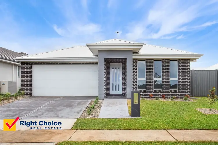 43 Brushgrove Circuit, Calderwood NSW 2527