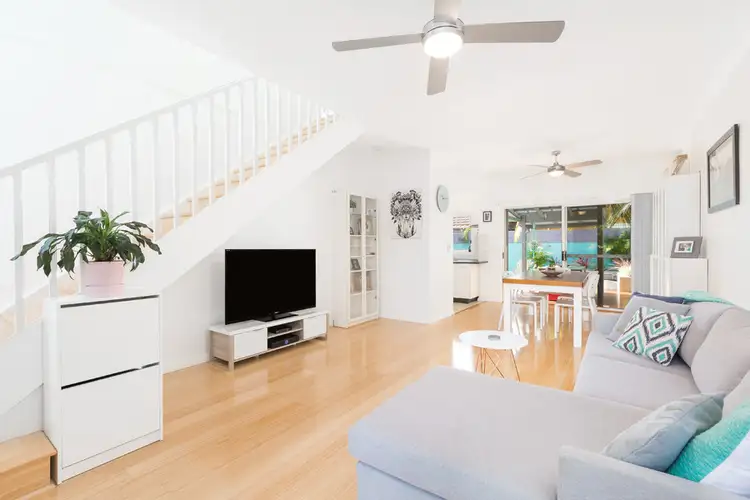 2/45 Caronia Avenue, Woolooware NSW 2230