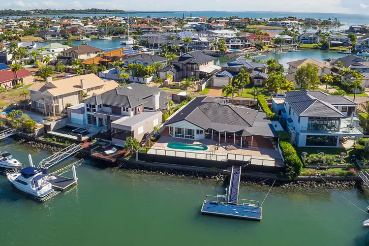 35 Mainroyal Court, Raby Bay QLD 4163