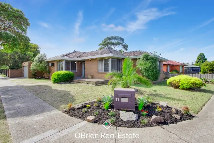 11 Selsey Street, Seaford VIC 3198