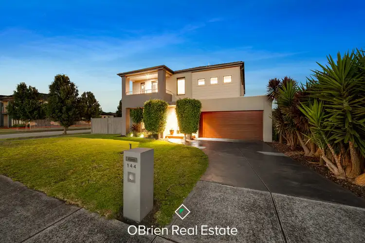 144 Berwick Springs Promenade, Narre Warren South VIC 3805