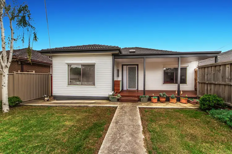 Main view of Homely unit listing, 1/3 Harmon Avenue, St Albans VIC 3021