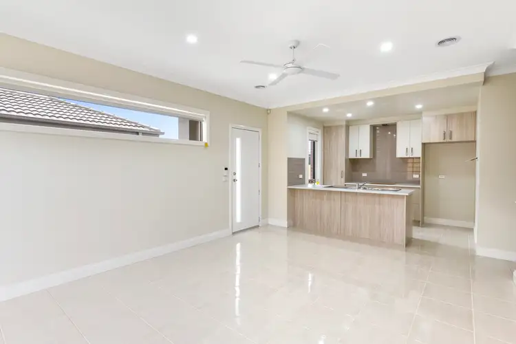 Third view of Homely unit listing, 6/25 College Square, Bacchus Marsh VIC 3340