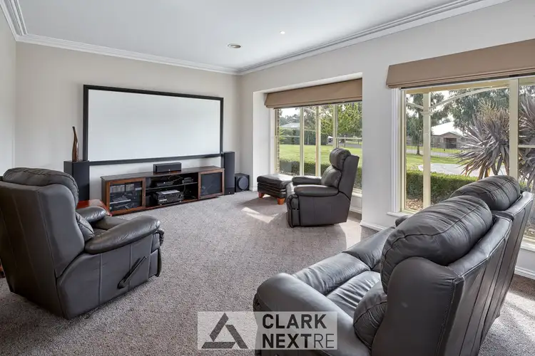 Fifth view of Homely house listing, 17 Hague Court, Drouin VIC 3818