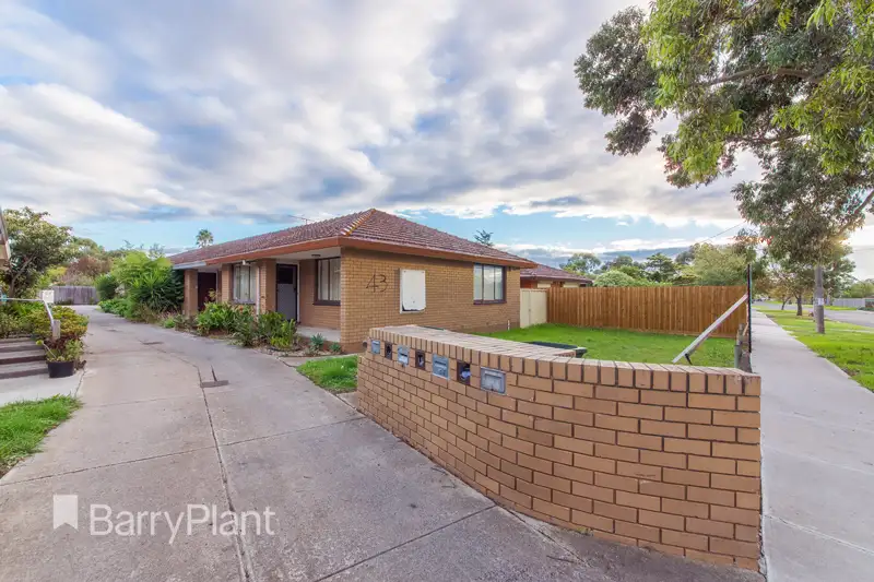 Main view of Homely unit listing, 2/41-43 James Street, St Albans VIC 3021