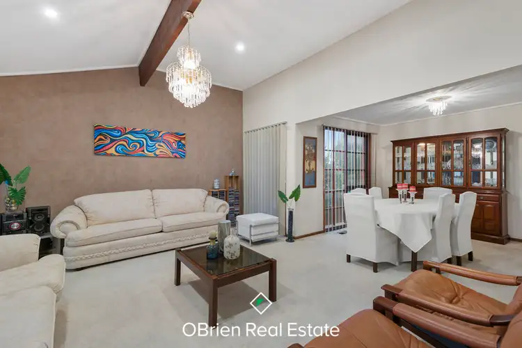 Third view of Homely house listing, 4 Wingate Court, Endeavour Hills VIC 3802