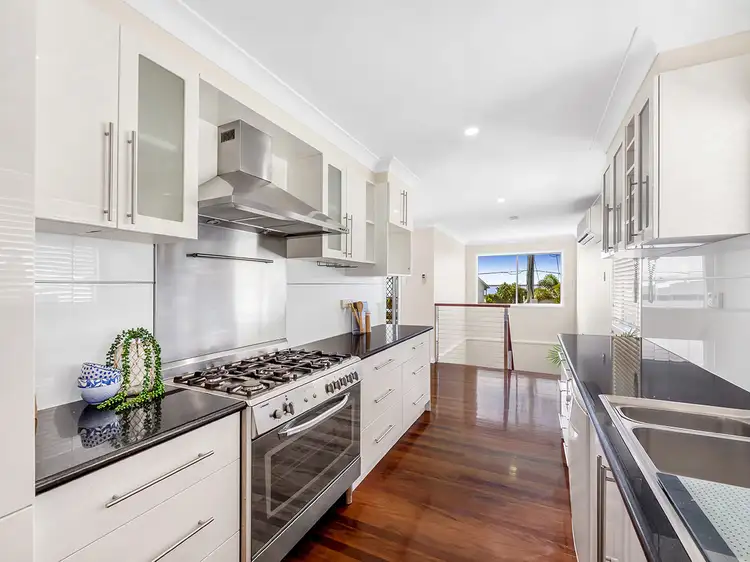 137 Mountjoy Terrace, Manly QLD 4179