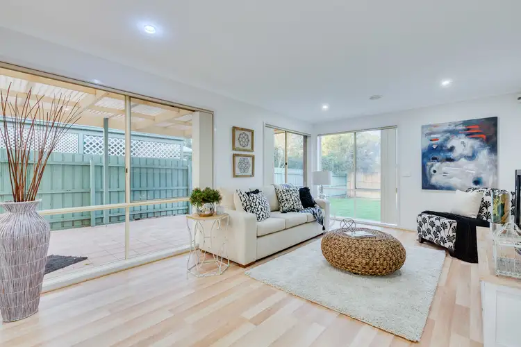 Fifth view of Homely house listing, 10 Chris Court, Hillside VIC 3037
