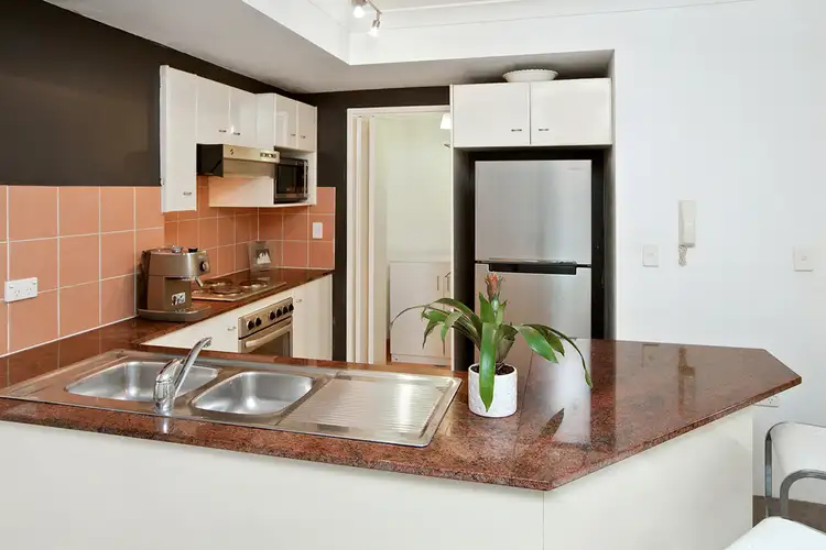 Fifth view of Homely apartment listing, 1/11 The Avenue, Collaroy NSW 2097