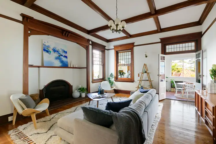 Main view of Homely unit listing, 2/2 Laurence Street, Manly NSW 2095
