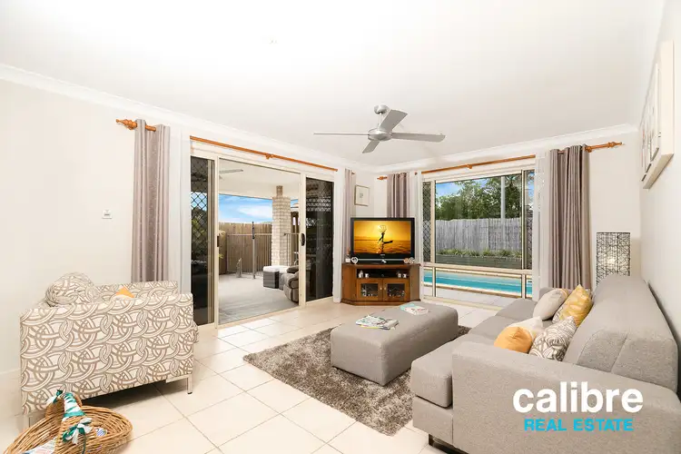 18 Rise Place, Moggill QLD 4070