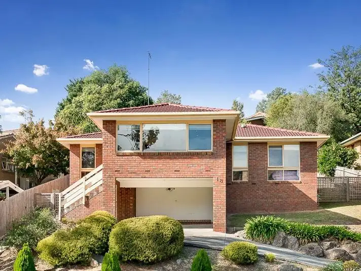 18 Long Valley Way, Doncaster East VIC 3109