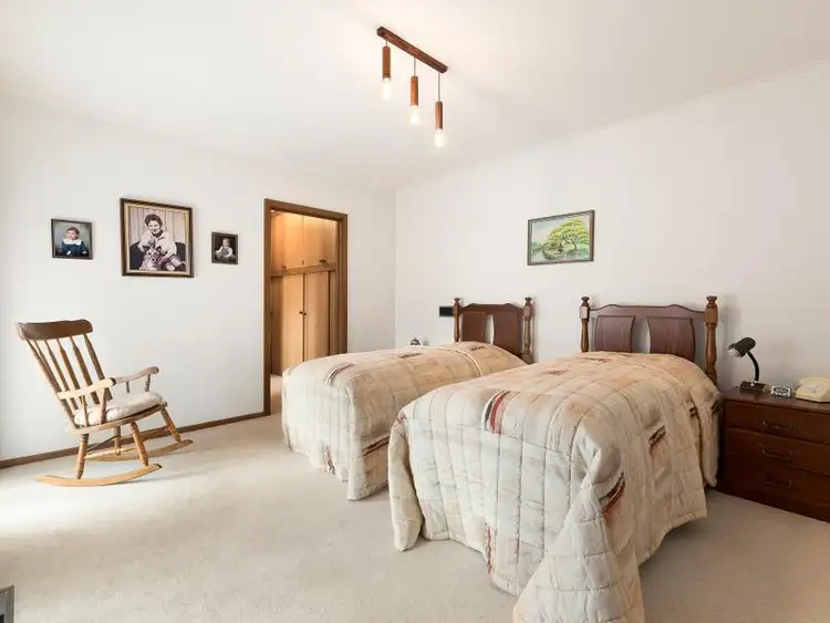 Fifth view of Homely house listing, 8 Bindi Close, Templestowe VIC 3106