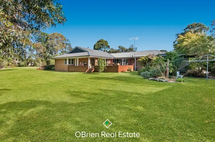 2 Meadow View Road, Somerville VIC 3912
