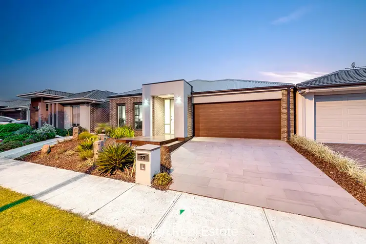 92 Selandra Boulevard, Clyde North VIC 3978